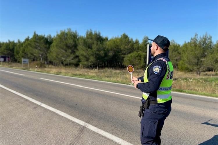 Slika /2024/POLICIJA/promet1.jpg